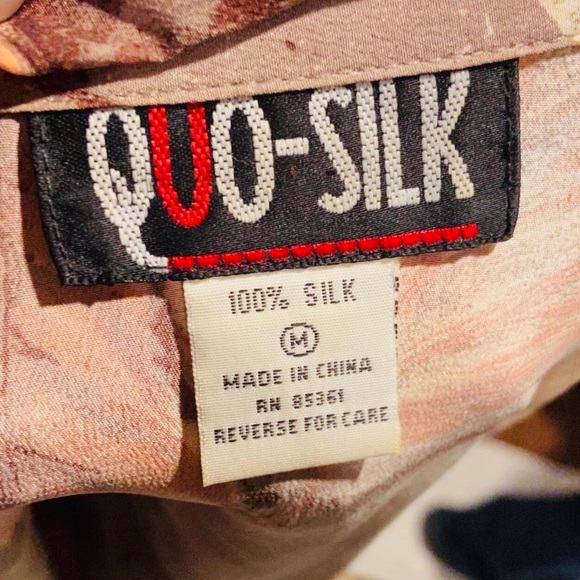 Quo-Silk Medium 100% Silk Leaves Pattern Blouse - Picture 3 of 6